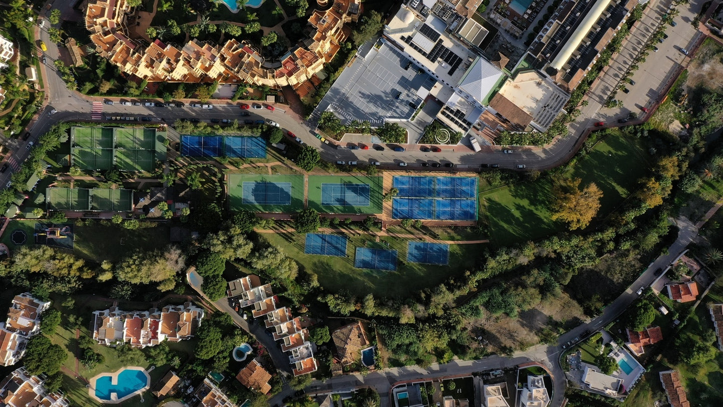 IZIDOK in Estepona: van padel tot wetenschap