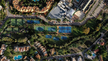 IZIDOK in Estepona: van padel tot wetenschap