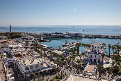 IZIDOK in Estepona: van padel tot wetenschap
